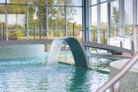 Bazén v ubytování IBERIK Augas Santas Balneario & Golf nebo v jeho okolí