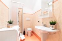 Kúpeľňa v ubytovaní Elegant Aparment Vittorio City Center