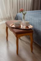 Posedenie v ubytovaní Duplex Apartment near the Airport by Noclegi Renters