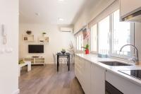 Kuchyňa alebo kuchynka v ubytovaní Apartamento Casco Histórico , playa Postiguet