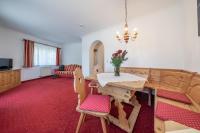 Telewizja i/lub zestaw kina domowego w obiekcie Hotel Similaun