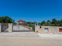 Budova, v ktorej sa vila nachádza