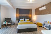 Posteľ alebo postele v izbe v ubytovaní Rooftop apartment,in the heart of old town!