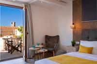 Posteľ alebo postele v izbe v ubytovaní Rooftop apartment,in the heart of old town!