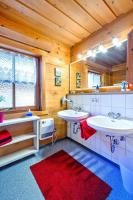 Kuchnia lub aneks kuchenny w obiekcie Chalets in Eben im Pongau