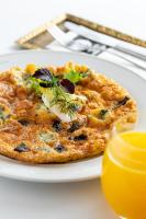 ホテルの敷地内または近くでの食事または食べ物