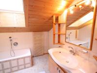 Kúpeľňa v ubytovaní Apartment in Hopfgarten Brixental near ski lift