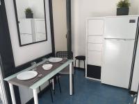 Kuchyňa alebo kuchynka v ubytovaní APARTAMENTO con TERRAZA VISTAS AL MAR