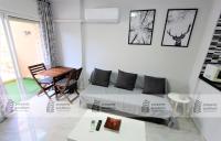 Posezení v ubytování 243 Águila apartamentos - Estudio vista al mar - Piscina y Playa