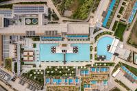 Bazén v ubytovaní Avra Imperial Hotel alebo v jeho blízkosti