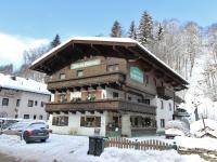 Obiekt Apartment in Saalbach-Hinterglemm near ski area zimą