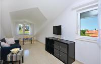 Plán poschodí v ubytovaní Stunning Home In Trilj With 4 Bedrooms, Wifi And Outdoor Swimming Pool