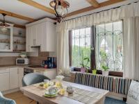 A kitchen or kitchenette at Riverside Apartment in Oed-Öhling