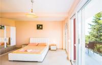 Posteľ alebo postele v izbe v ubytovaní Holiday Home Brela 55