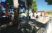 Herní místnost nebo prostor pro děti v ubytování Holiday Home Jezera Put Sv,roka