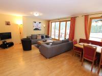 Część wypoczynkowa w obiekcie Chalet apartment in Saalbach-Hinterglemm