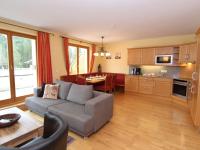 Kuchnia lub aneks kuchenny w obiekcie Chalet apartment in Saalbach-Hinterglemm