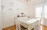 Plán poschodí v ubytovaní 2 Bedroom Stunning Home In Omisalj
