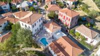 Bazén v ubytování Eressian Hotel & Hammam Spa nebo v jeho okolí