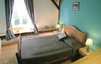 Llit o llits en una habitaci&oacute; de Nice Home In Gouy St, Andre With Wifi