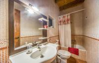 A bathroom at El Collado