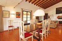 Posedenie v ubytovaní Villa Es Bosquet by Slow Villas