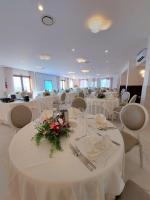 Restauracja lub miejsce do jedzenia w obiekcie Hotel Il Gabbiano Beach