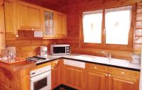 Dapur atau dapur kecil di 1 Bedroom Amazing Home In Vecoux