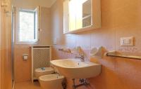 A bathroom at Casa Emilia 2