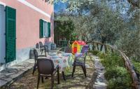 A garden outside Pian Dellaia 1