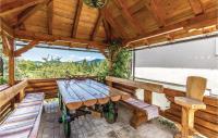 Balkón alebo terasa v ubytovaní 3 Bedroom Nice Home In Moravice