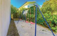Detský kútik v ubytovaní Three-Bedroom Holiday Home Poljica With Sea View 07