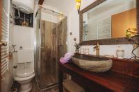 Koupelna v ubytování Holiday house Šokotini dvori
