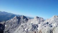 ホステルから撮影された、または一般的な山の景色