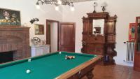 B&B Villa il Poggetto biliárdasztala