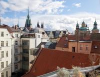 Nespecifikovaný výhled na destinaci Praha nebo výhled na město při pohledu z apartmánu