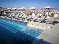 InterContinental Barcelona by IHGの敷地内または近くにあるプール