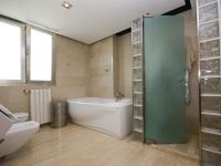 A bathroom at Belvilla by OYO Sammy