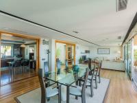 A seating area at Belvilla by OYO Sammy