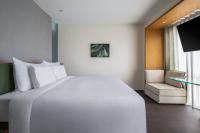 Humble Boutique Hotelにあるベッド