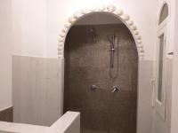 A bathroom at Adamantea - Le due Lune