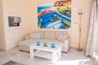 Posezení v ubytování Puerto Marina luxury apartment with sea views