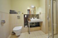 Kúpeľňa v ubytovaní 209 w ROYAL TULIP SAND przy plaży DOBRUK APARTAMENTY