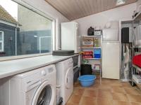 Kuchyň nebo kuchyňský kout v ubytování Holiday home Grenaa XXIII