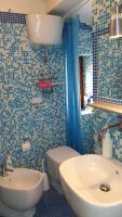 A bathroom at Casetta Belvedere - Santa Fiora