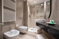 A bathroom at Hotel Forte del 48