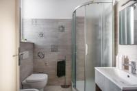 A bathroom at Casa Rorro' nei pressi di Via Roma by Wonderful Italy
