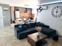Posedenie v ubytovaní Brand new apartment "Filip"