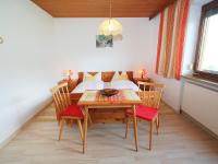 Posedenie v ubytovaní Apartment Christl by Interhome