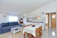 Kuchyňa alebo kuchynka v ubytovaní Apartments Jere 719